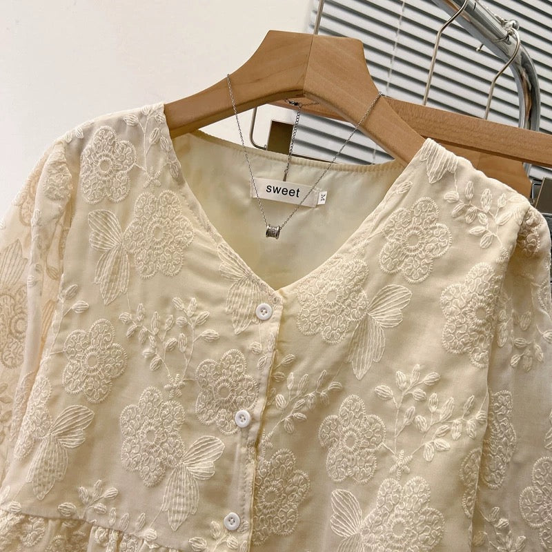 Beige ruffle blouse💛