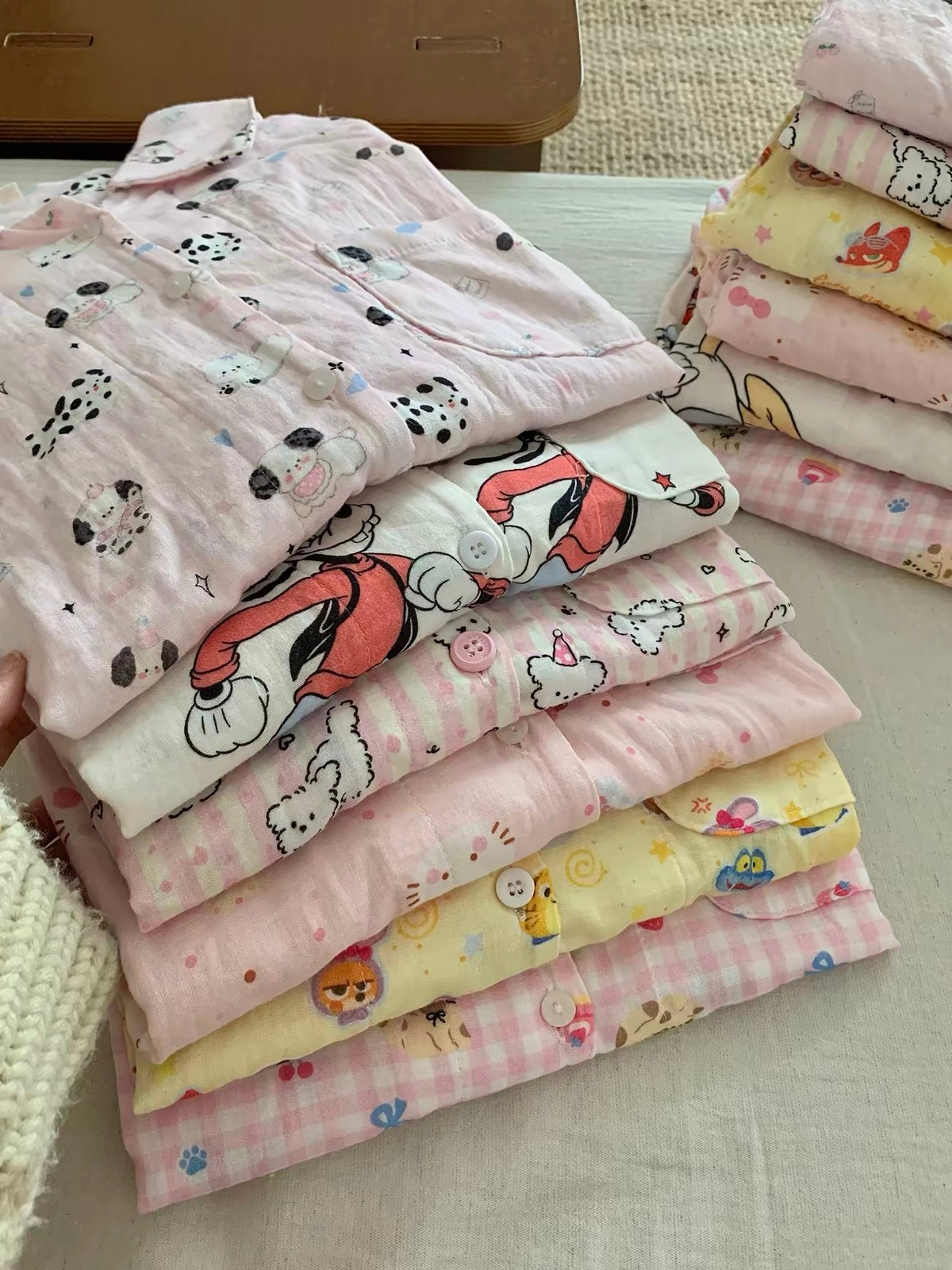 Short-sleeved pajamas