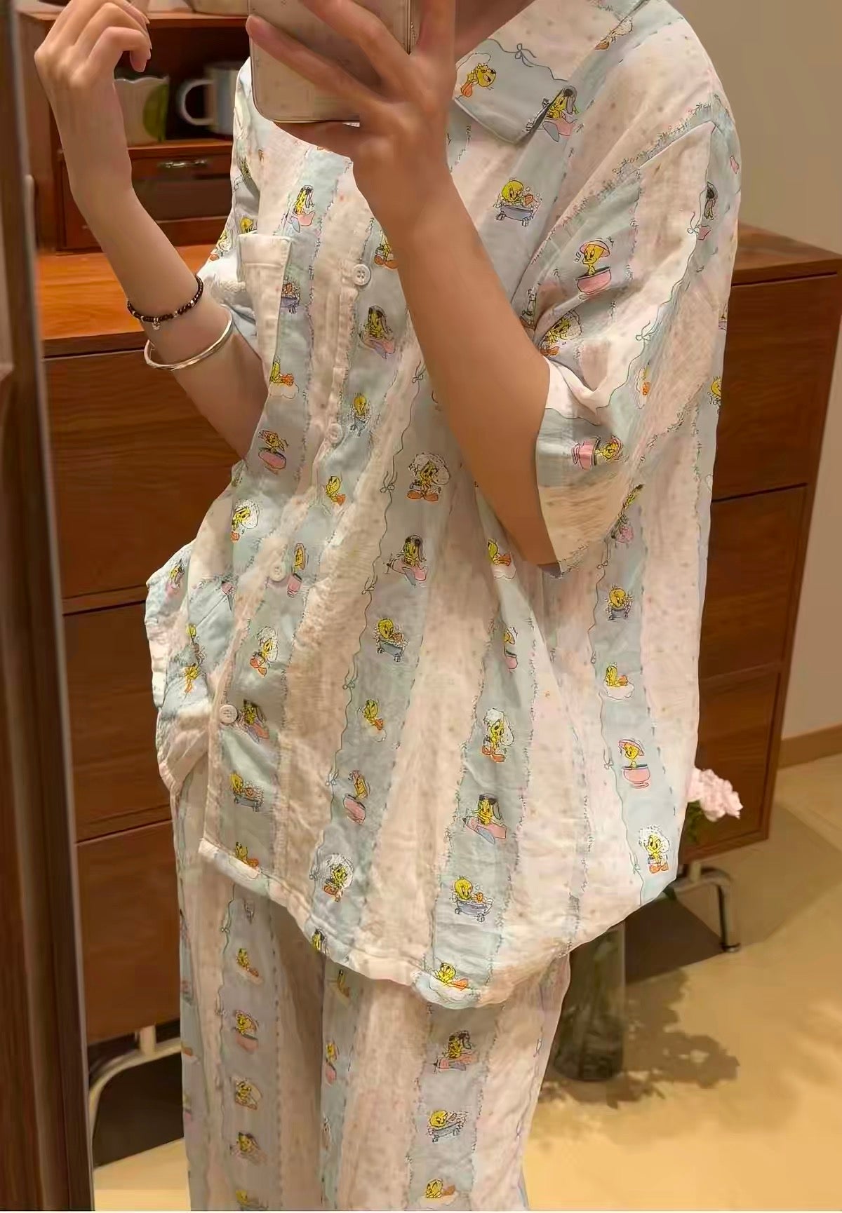 Short-sleeved pajamas