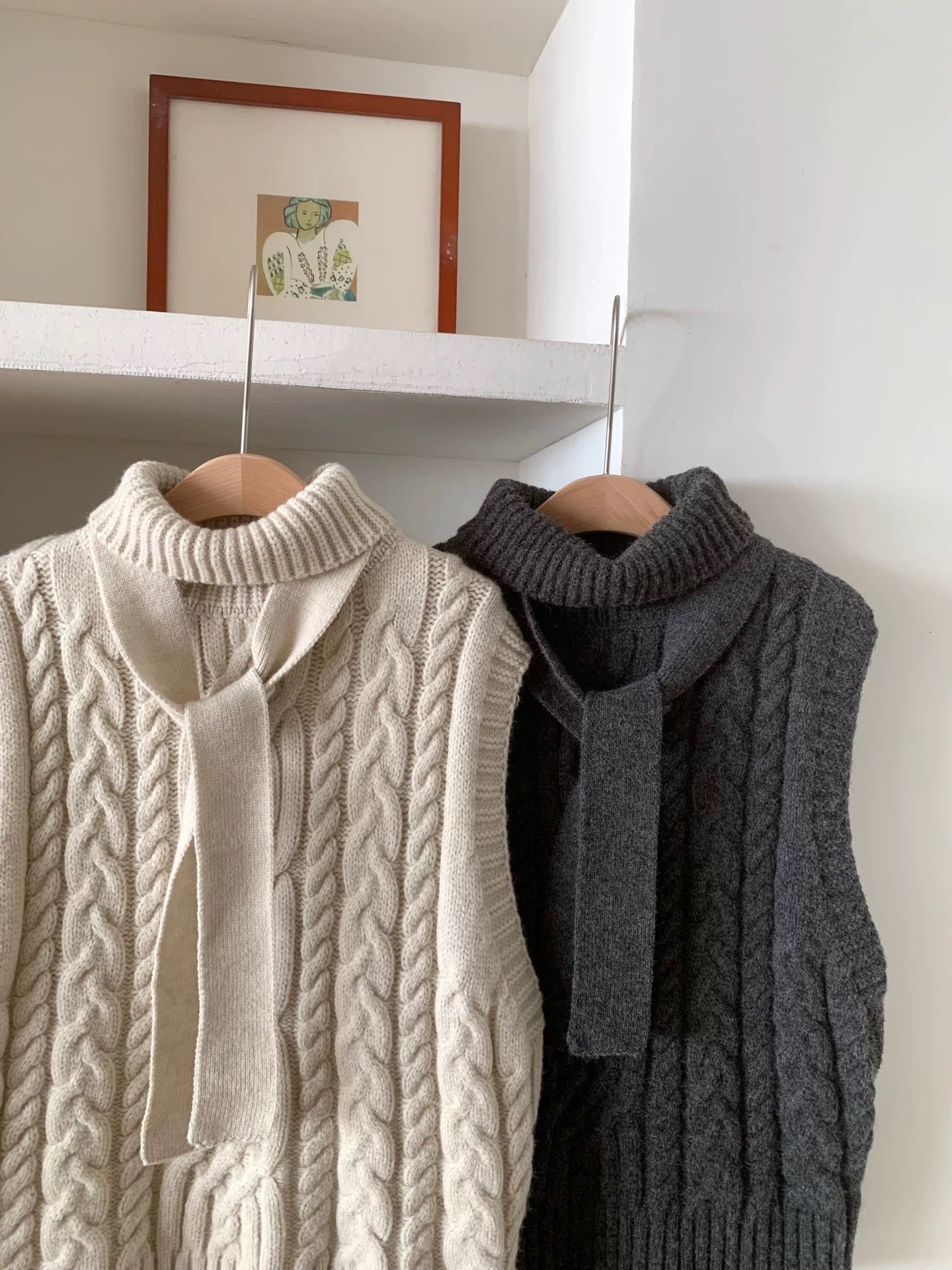 Cable Knit Sleeveless Turtleneck Vest✨